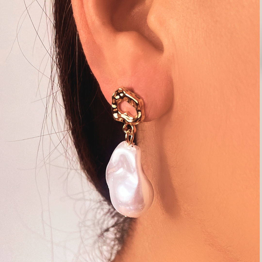 Retro Pearl Earrings