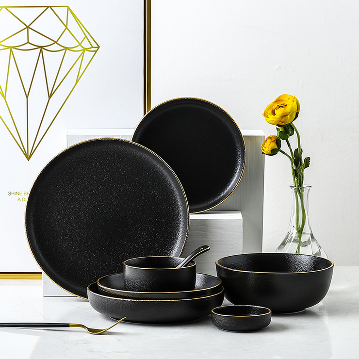 Rigorous Black Dining Set