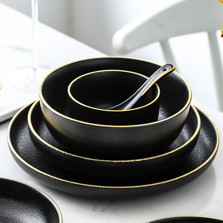 Rigorous Black Dining Set