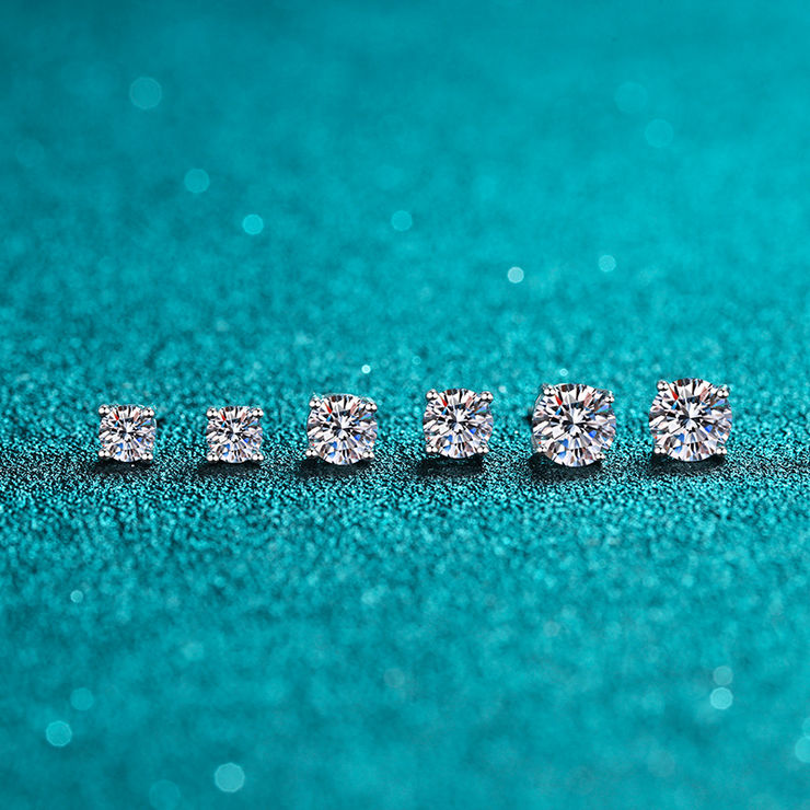 Simple Diamond Stud Earrings