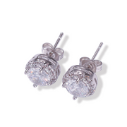 Round Diamond Stud Earrings