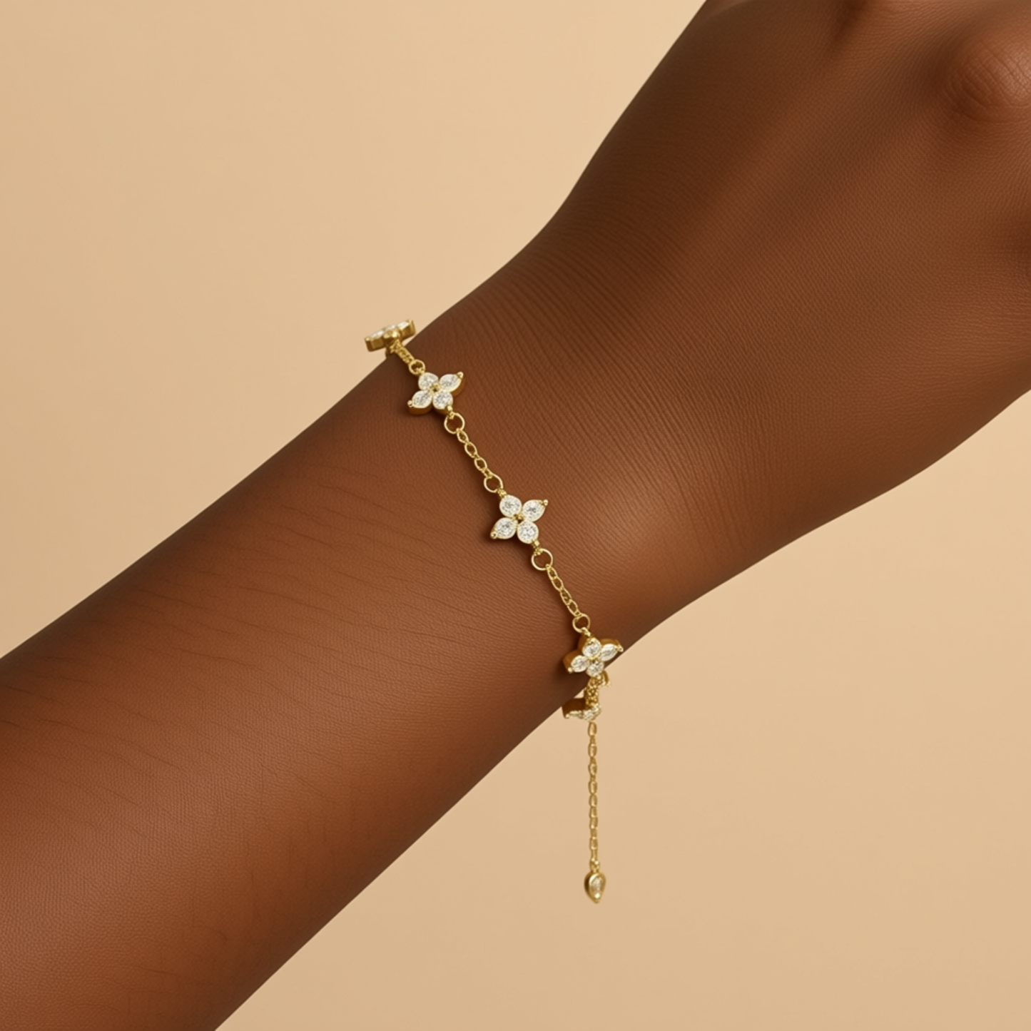 Dainty Pointed Star-Flower Bracelet