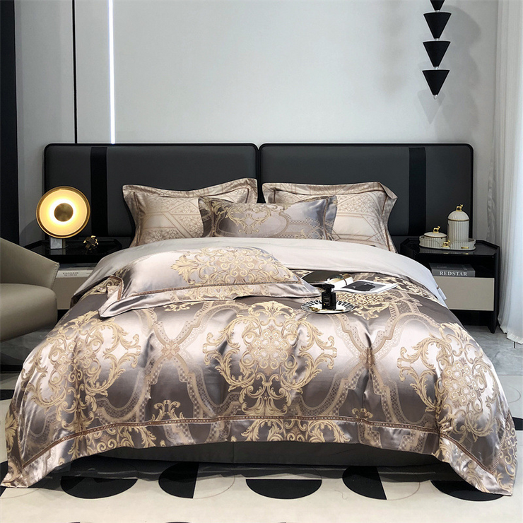 Damask Chic Bedding Set