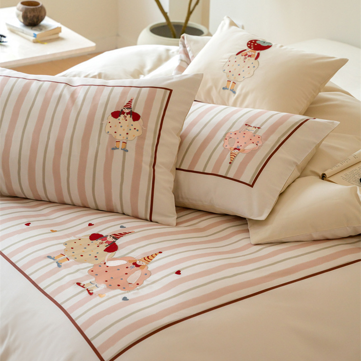 Party Puffs Printed Bedding Set