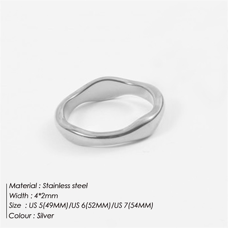 Asymmetric Stackable Rings
