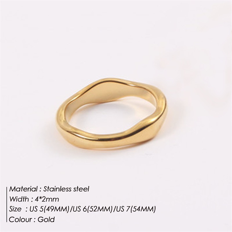 Asymmetric Stackable Rings