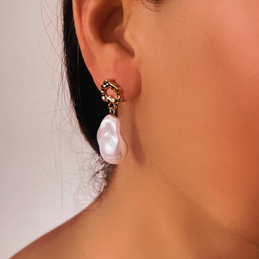 Retro Pearl Earrings