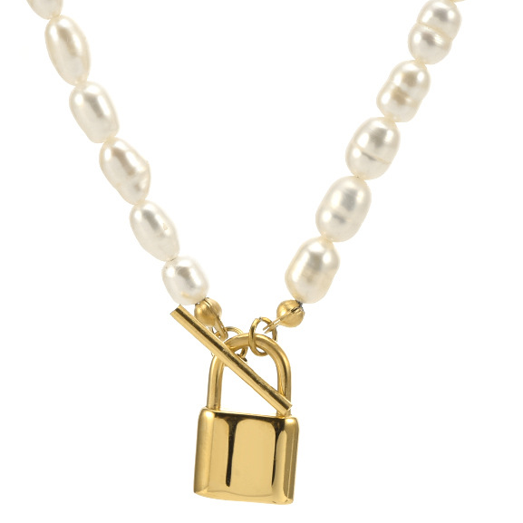 Classic OT Buckle Pearl Necklace