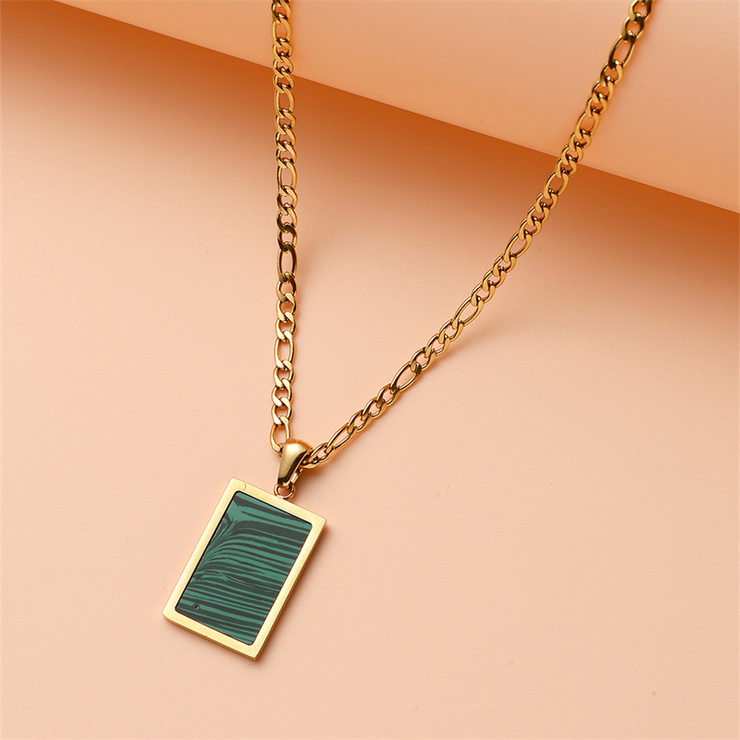 Stylish Onyx Tablet Necklace